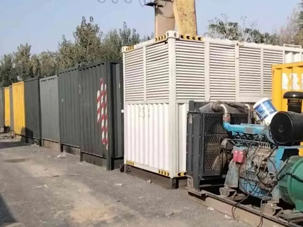 濂溪200KW柴油发电机机组每小时油耗是多少？